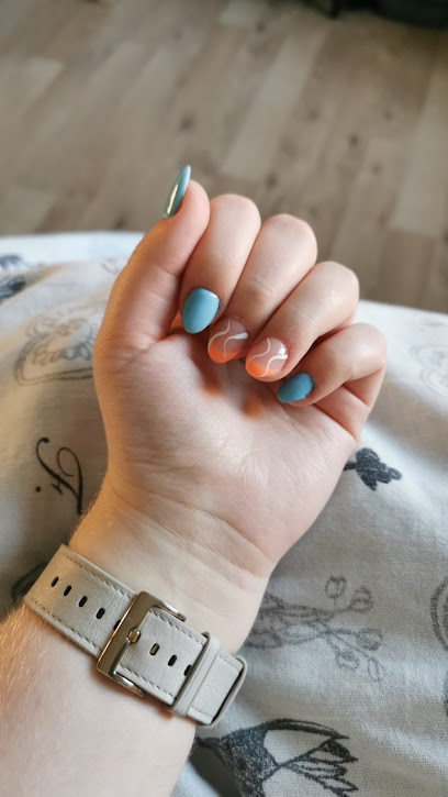 Effortless Booking & Premium Treatments at Diamond Nails Holstebro